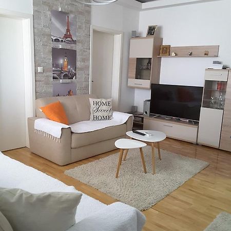 Apartment ヴェレス エクステリア 写真